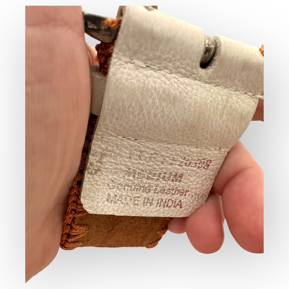 Vintage White Brown Genuine Leather Floral Whipstitch Belt Flowers Applique 90’s - Picture 5 of 10